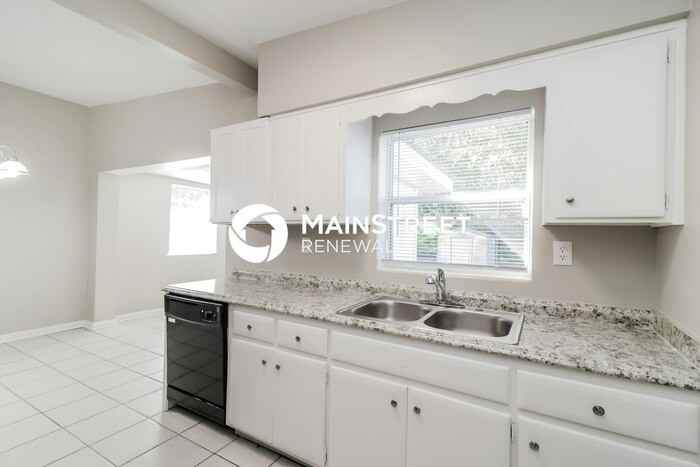 320 N Hilltop Dr - Photo 7 of 16