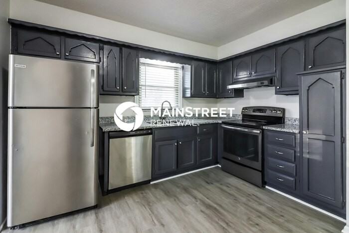 8214 E 166th St - Photo 5 of 20