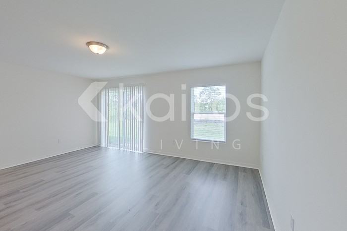 1128 Hayes Ave S - Photo 2 of 22
