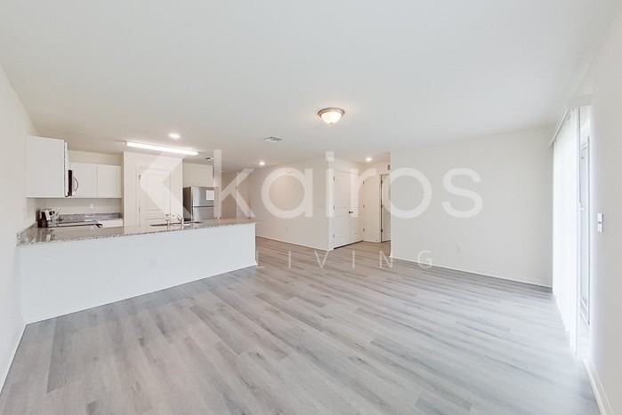 1128 Hayes Ave S - Photo 6 of 22