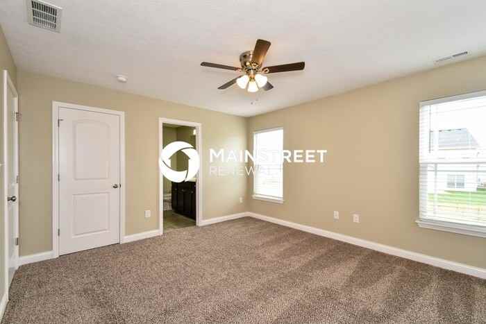 8308 Independence School Rd - Photo 6 of 17