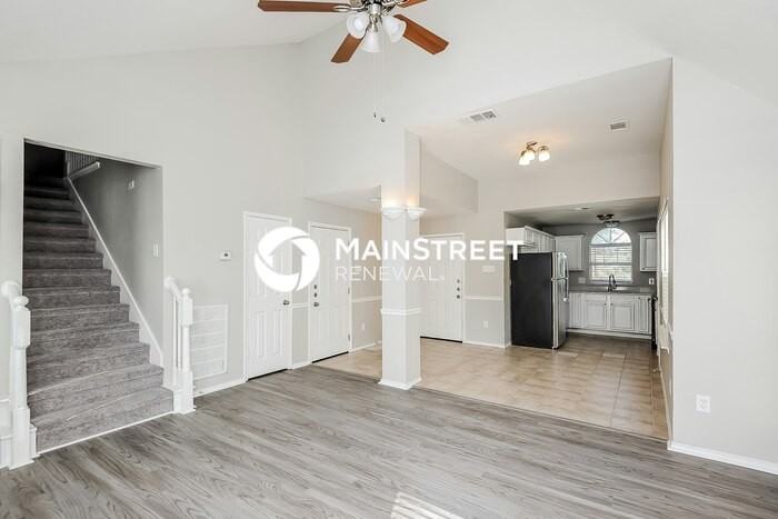 714 Mannington Dr - Photo 5 of 17