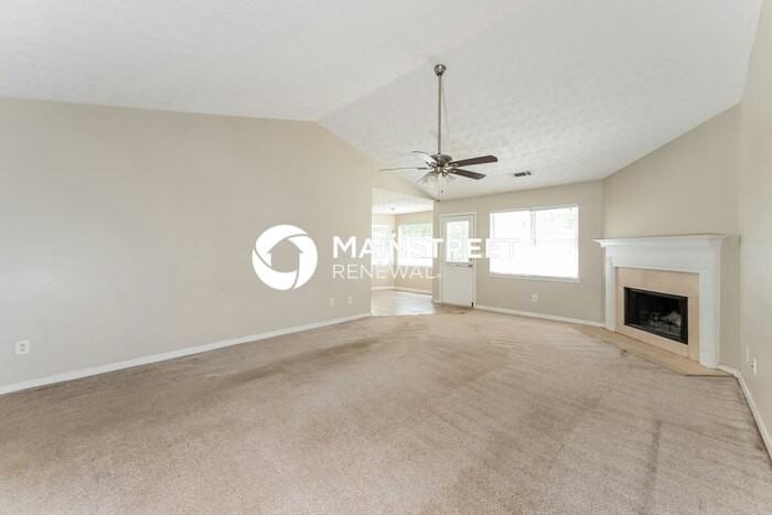 30 Pleasant Hills Ct - Photo 5 of 17