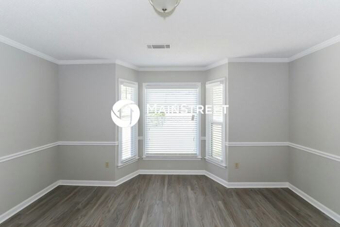 4652 Blandford Dr - Photo 6 of 16