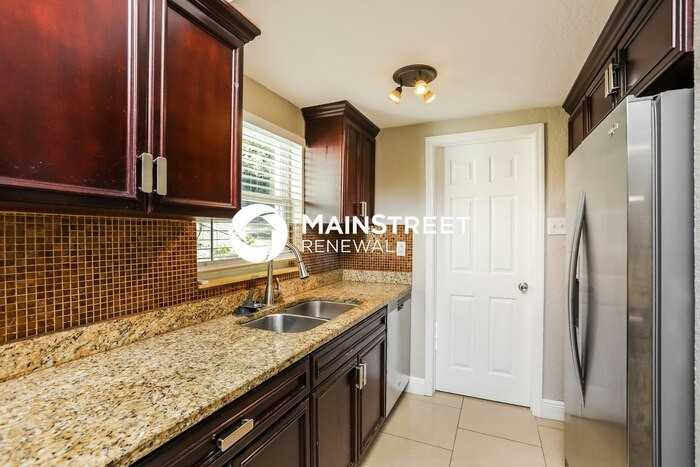 1123 Suncrest Dr - Photo 7 of 16