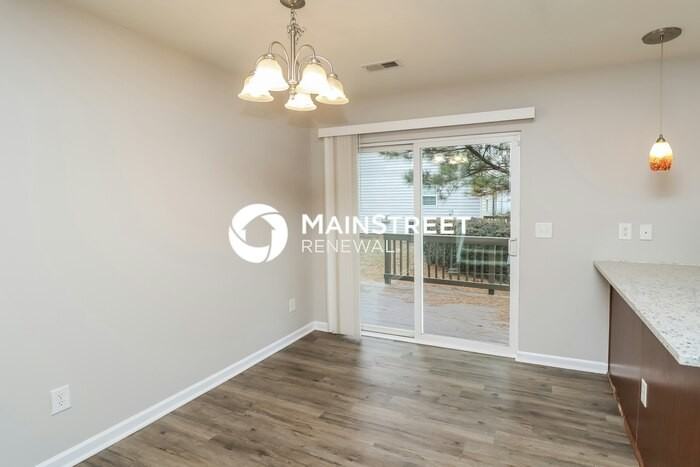 1421 Killashee Ct - Photo 4 of 16