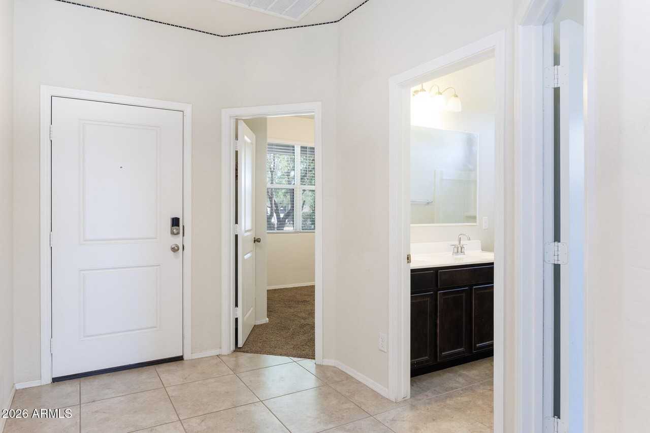 1075 W Avalon Canyon Dr - Photo 2 of 42