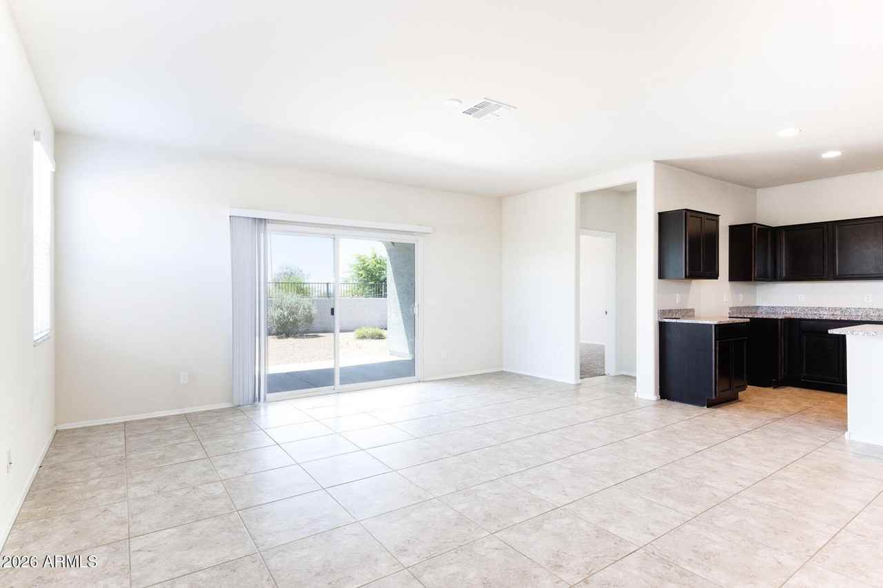 1075 W Avalon Canyon Dr - Photo 6 of 42