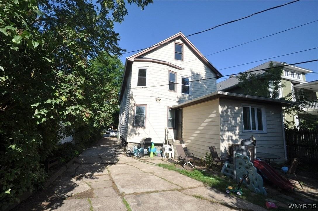 9 Wellington Rd - Photo 2 of 27