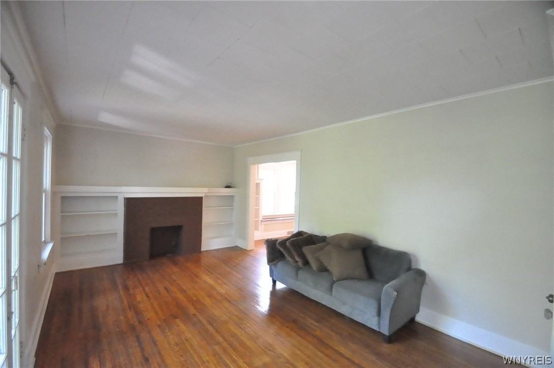 9 Wellington Rd - Photo 3 of 27