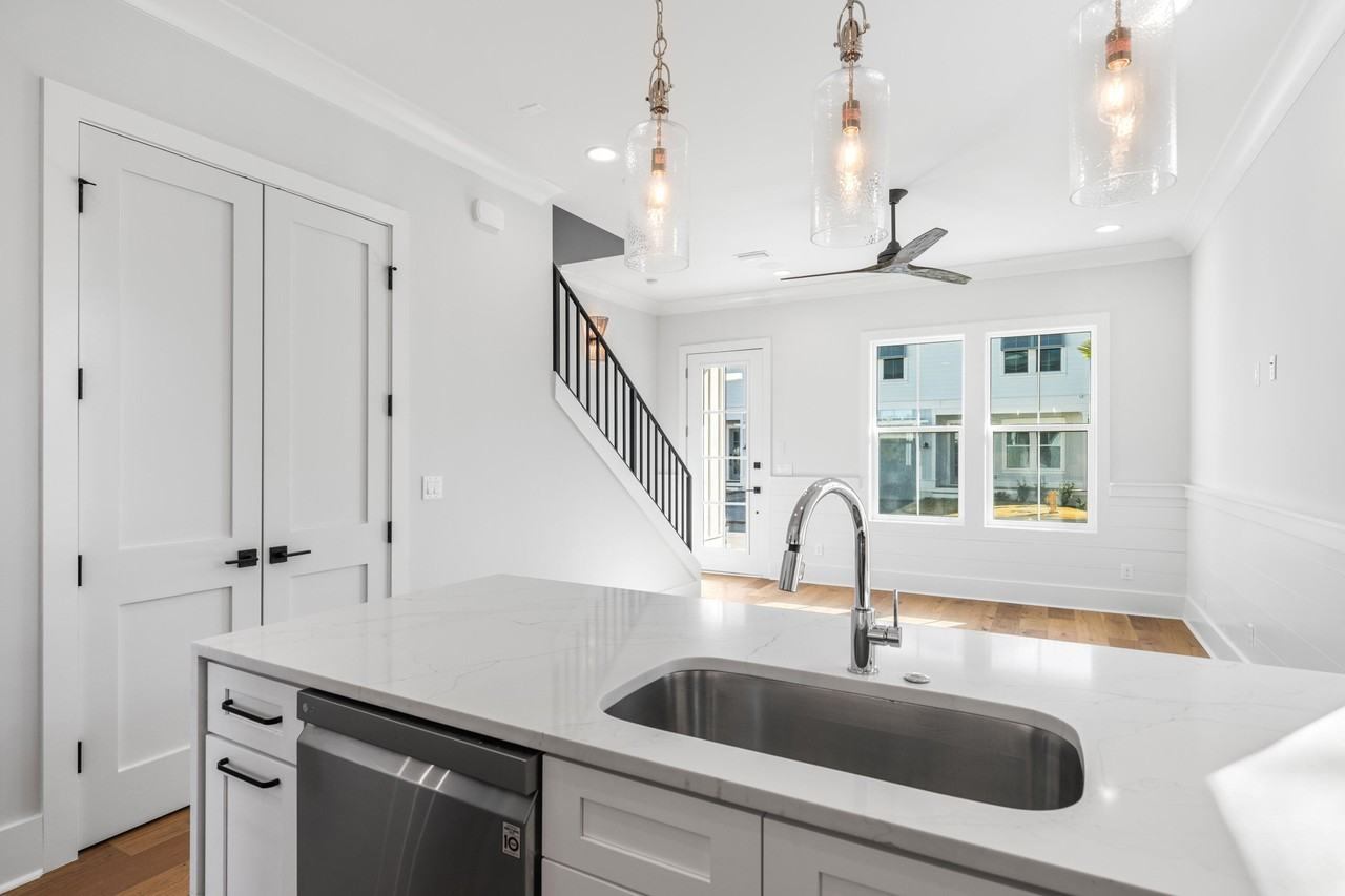 40 Casa Breeze Ln #B - Photo 5 of 42