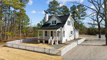 featured image of 1718 Ponderosa Rd