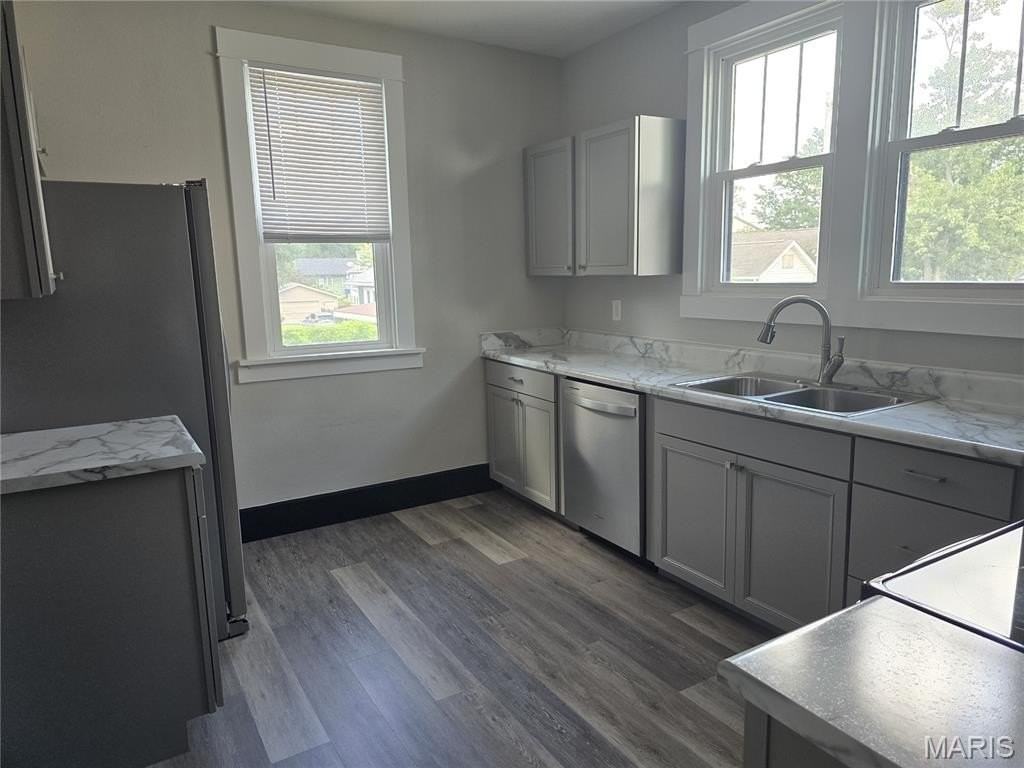 511 Saint Louis St - Photo 5 of 19