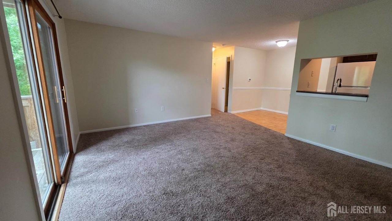 1514 Ravens Crest Dr - Photo 2 of 15