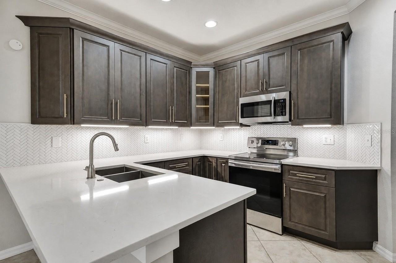 8169 Stone Leaf Ln - Photo 4 of 25