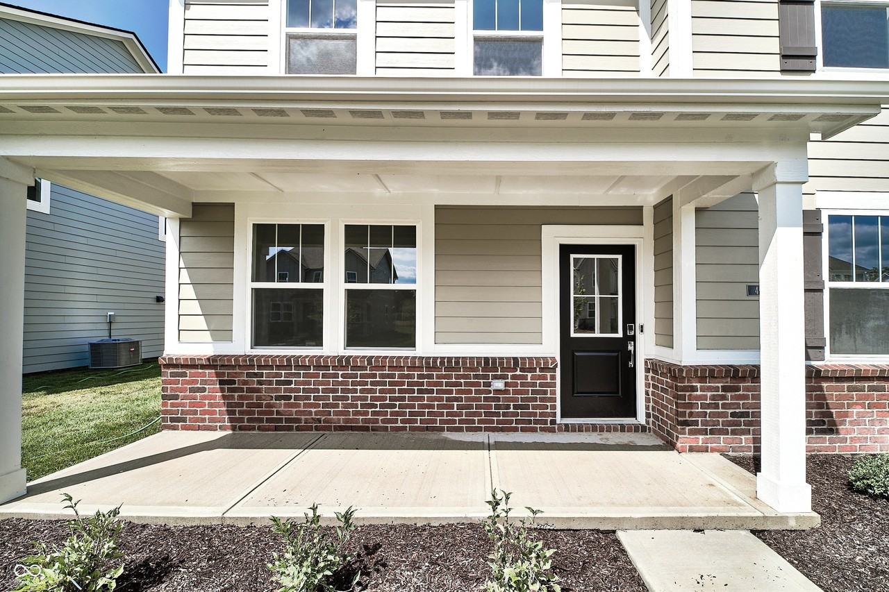 422 Eisenhower St - Photo 4 of 50