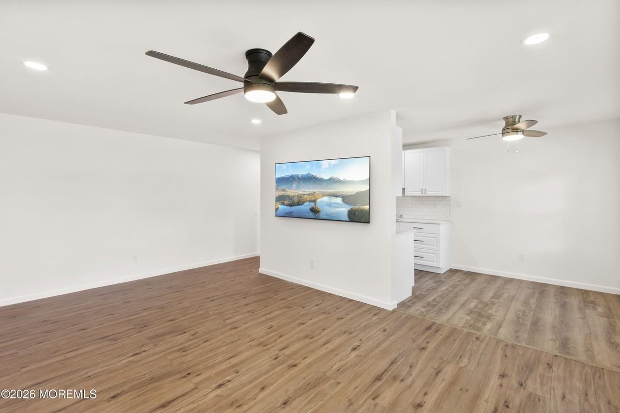 70 Stonehurst Blvd #A - Photo 7 of 8