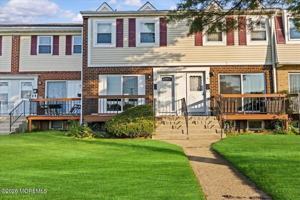 featured image of 8 Primrose Ln