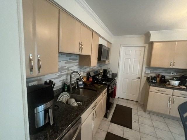 1002 Hidden Lake Dr #961 - Photo 5 of 25