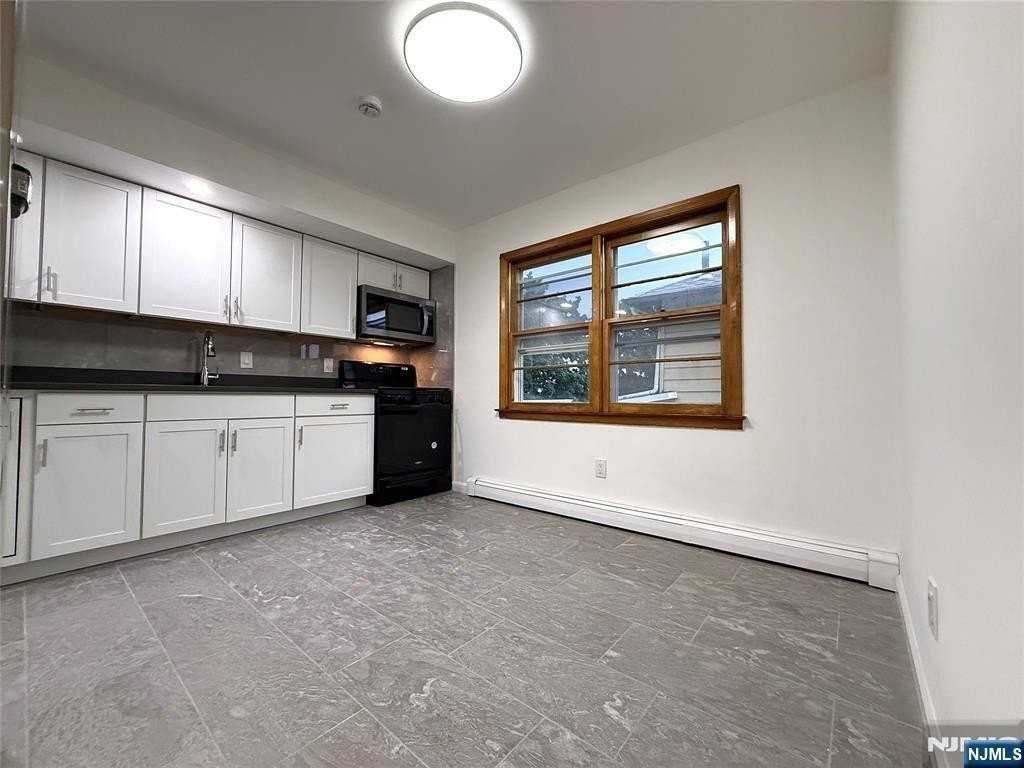 311 Marvin Ave #2 - Photo 5 of 19