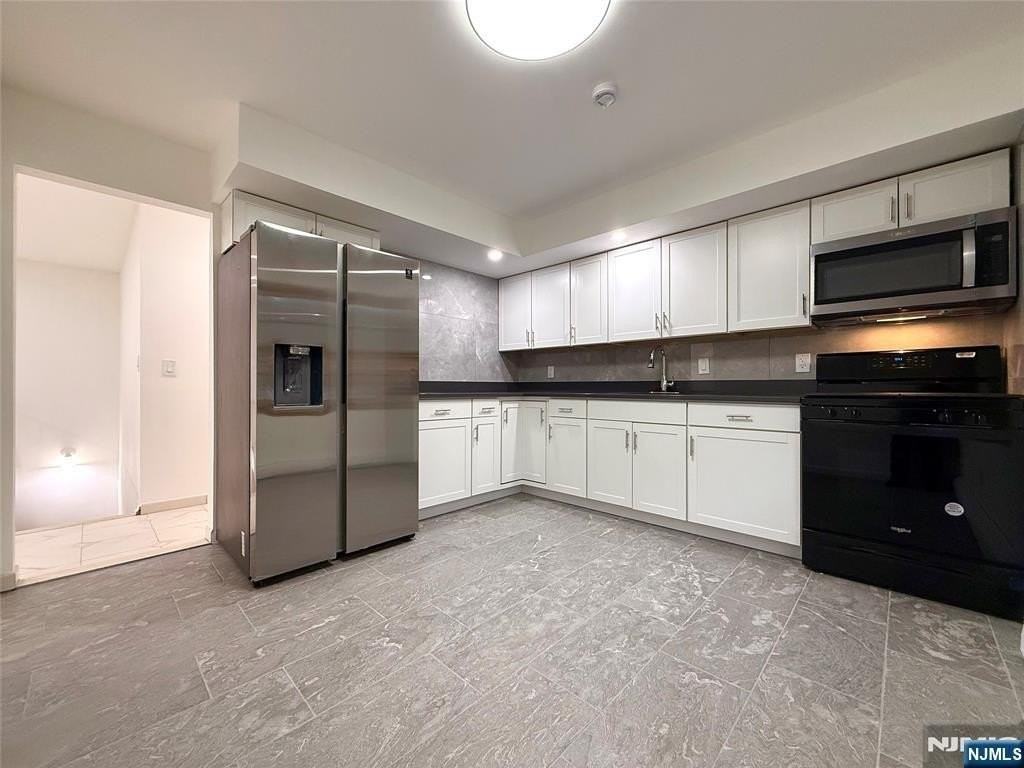 311 Marvin Ave #2 - Photo 6 of 19