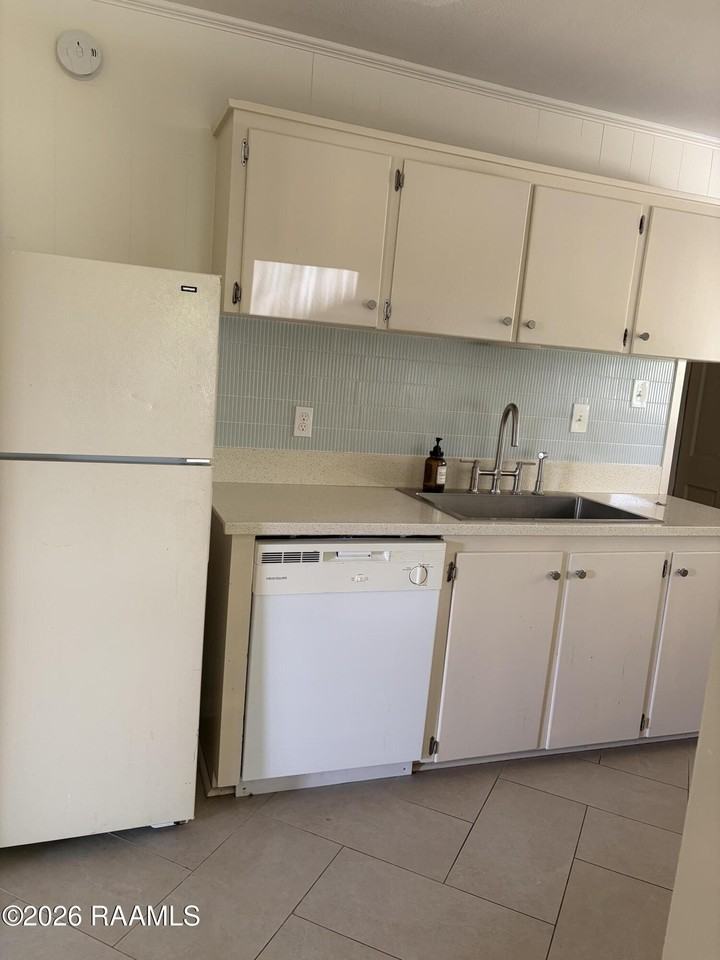 509 Alonda Dr - Photo 4 of 7