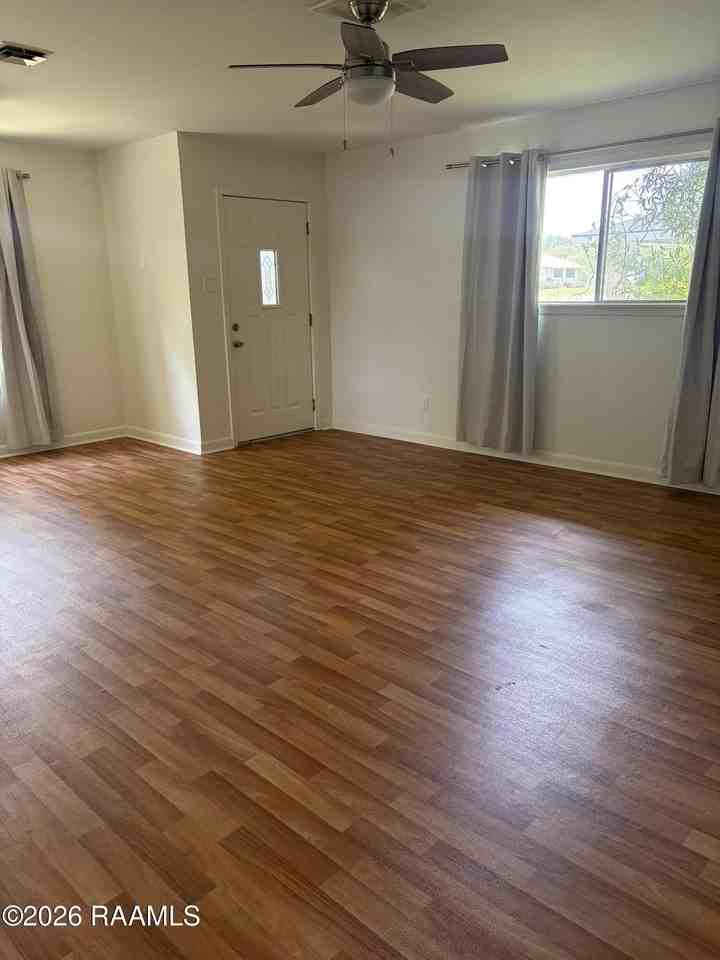 509 Alonda Dr - Photo 5 of 7