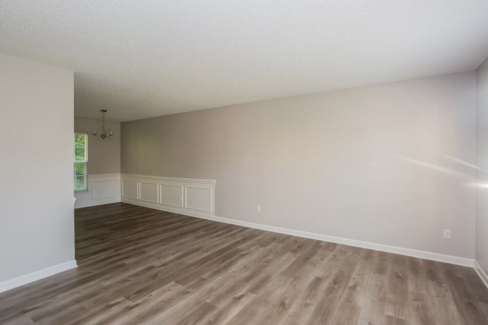 3042 Willamette Valley Dr - Photo 6 of 17
