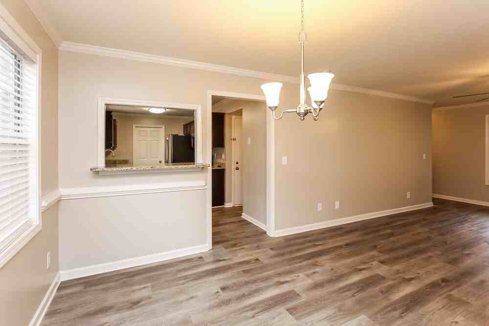 1421 Steve Ct - Photo 7 of 17