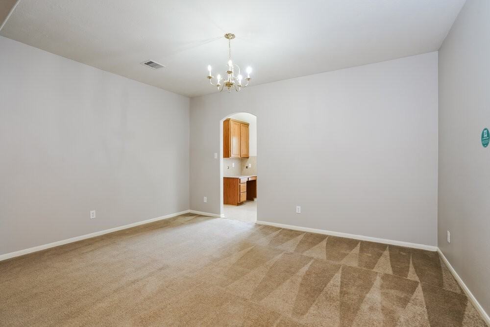 26019 Chapman Falls Dr - Photo 6 of 16