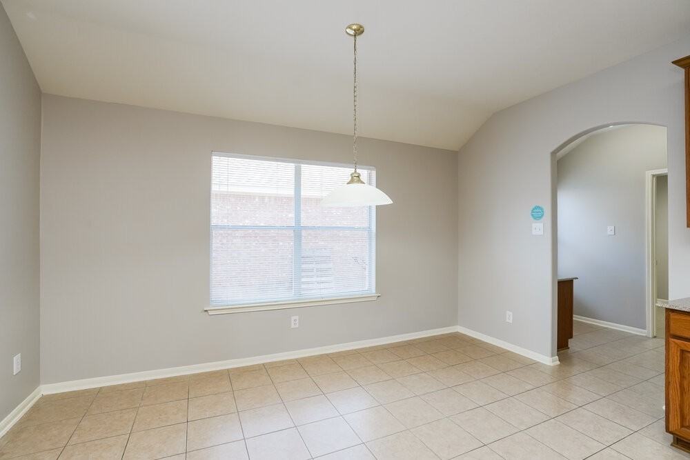 26019 Chapman Falls Dr - Photo 7 of 16