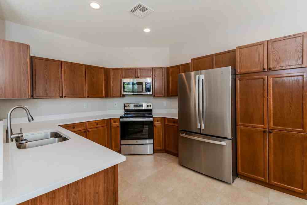 13673 W Cypress St - Photo 6 of 16