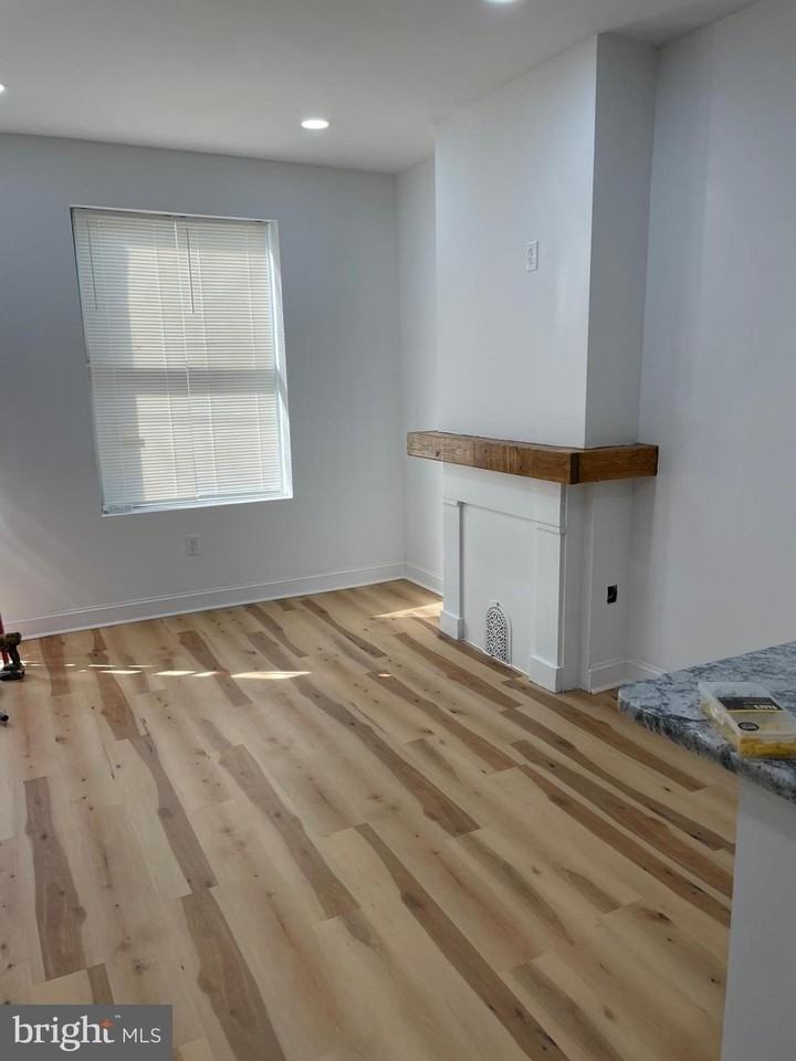 1731 N Dover St - Photo 2 of 14