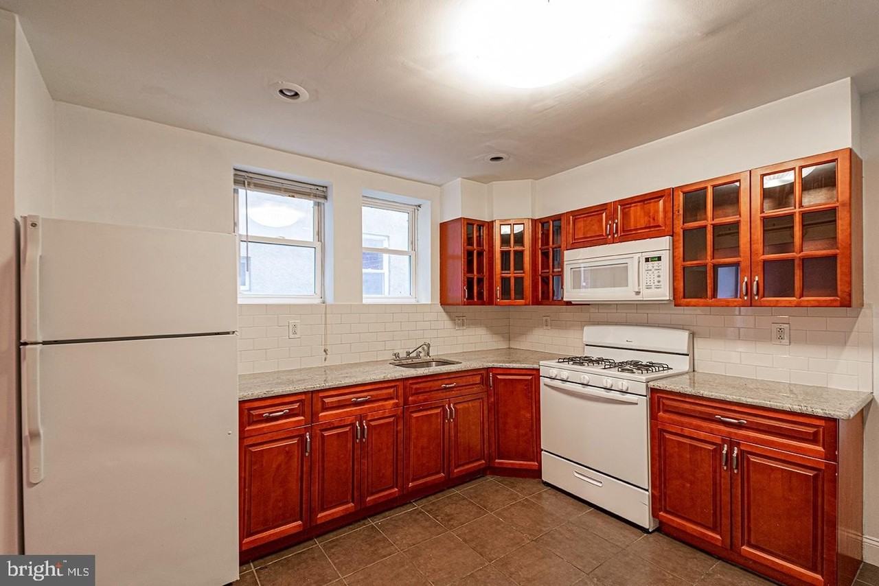 1836 S 10th St #1 - Photo 5 of 13