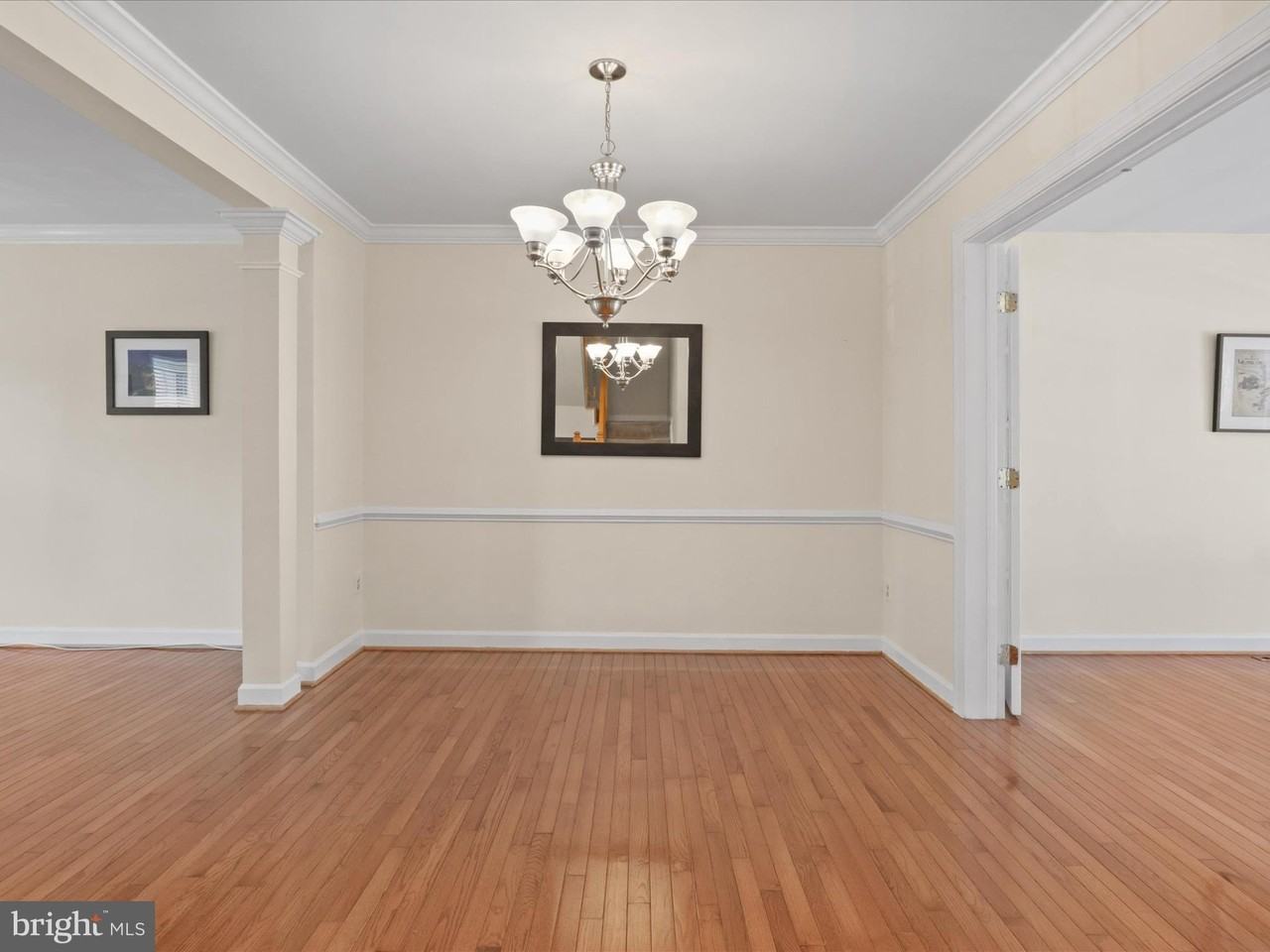 7441 Heatherfield Ln - Photo 6 of 31