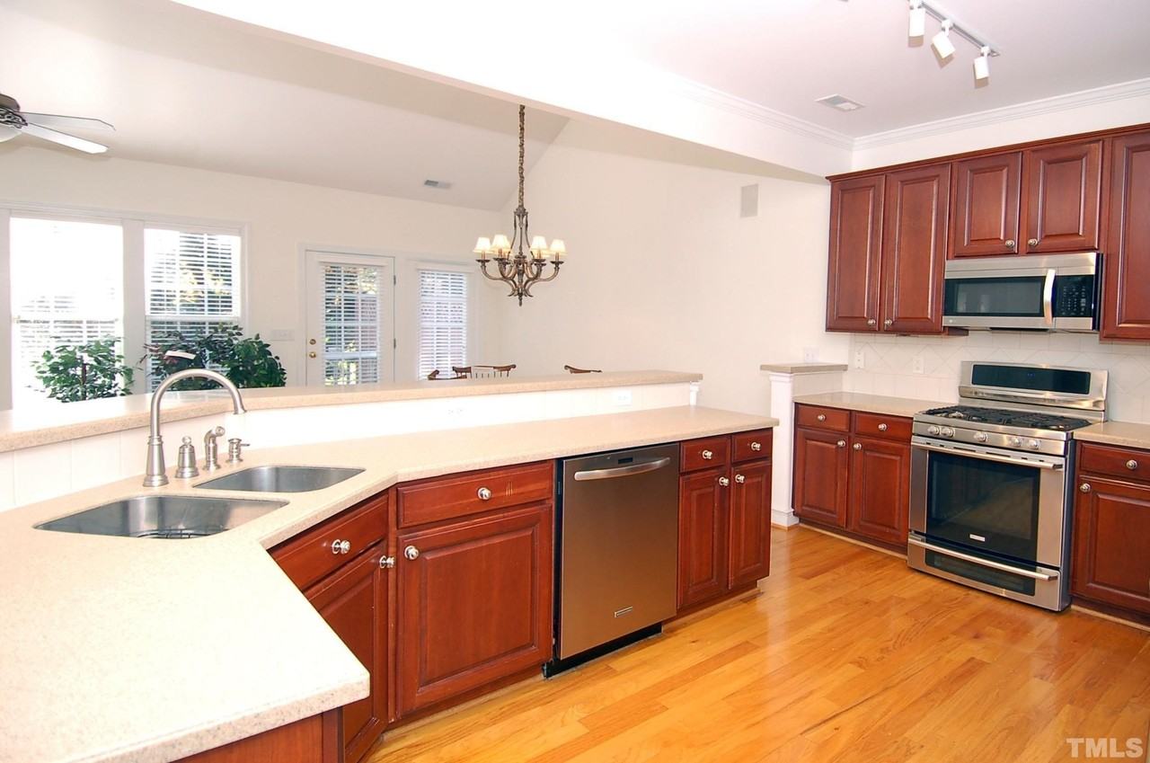 3611 Lion Ridge Ct - Photo 3 of 22