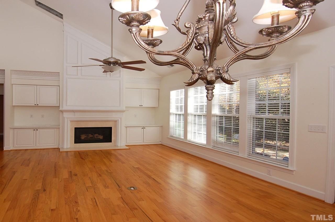 3611 Lion Ridge Ct - Photo 5 of 22