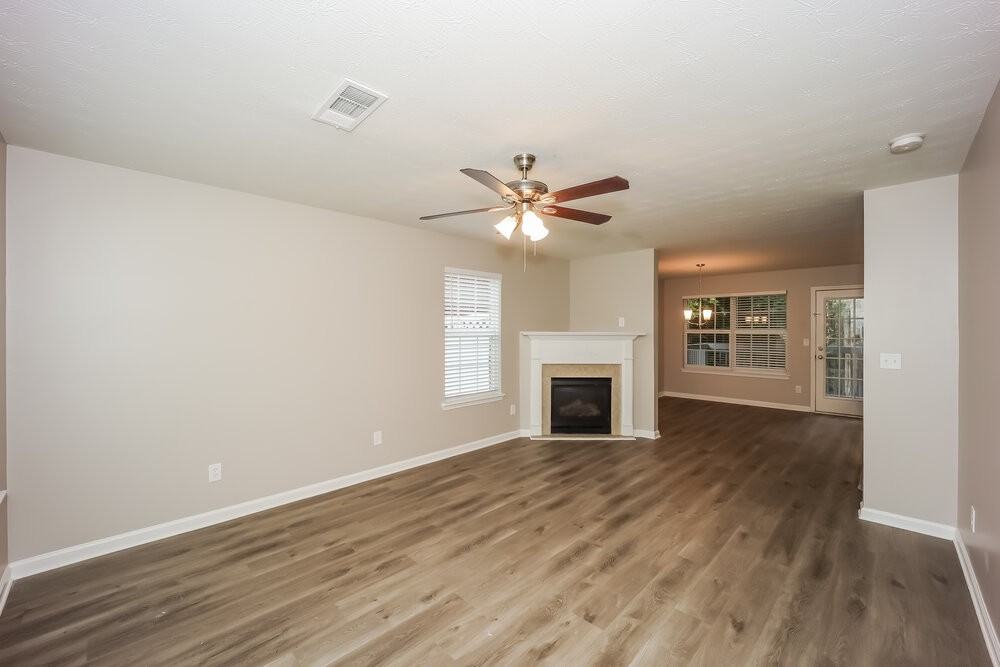 2534 Walter Way - Photo 4 of 17