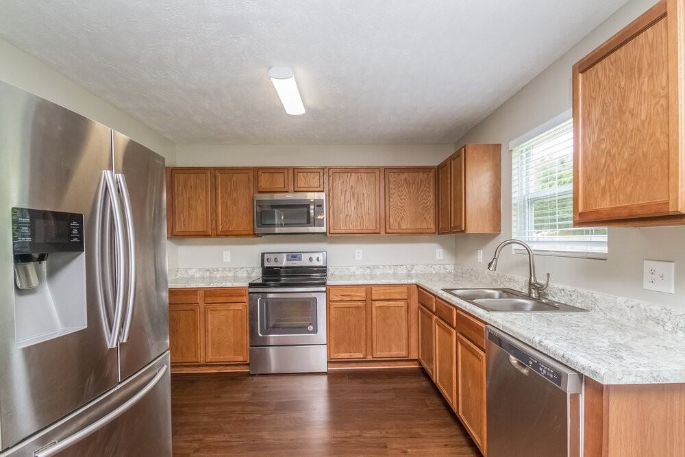 5153 Sunsail Dr - Photo 6 of 23