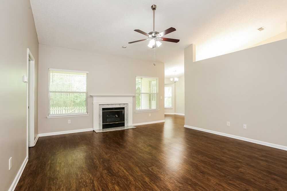 9260 Topohill Ct - Photo 4 of 16