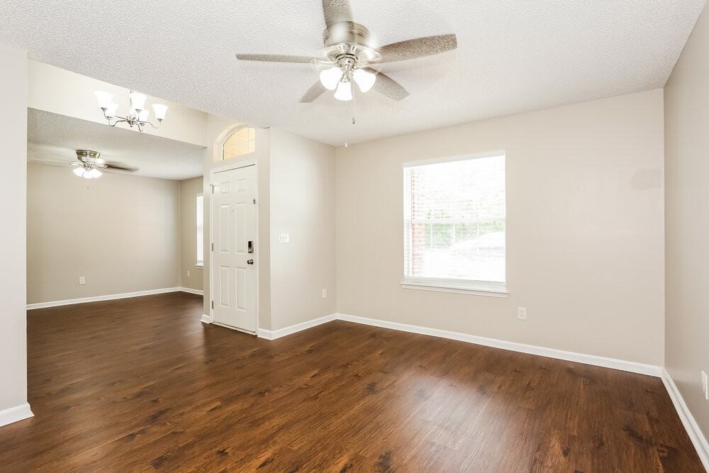 9260 Topohill Ct - Photo 7 of 16