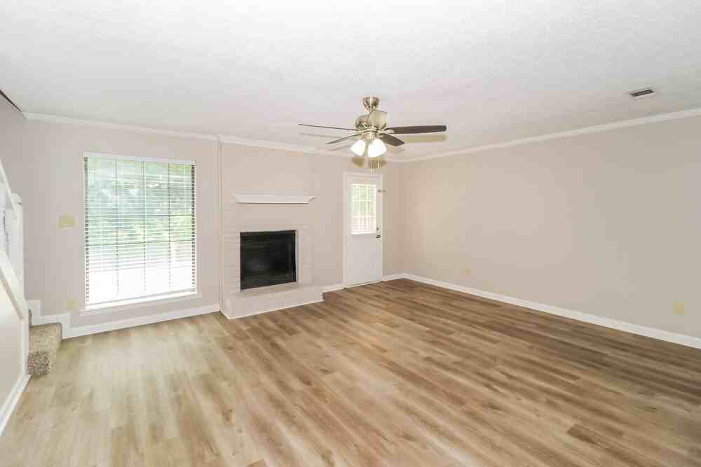 5859 Pepper Xing - Photo 5 of 17