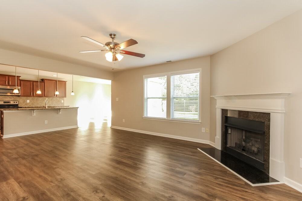 11028 Belmont Run Ln - Photo 5 of 17