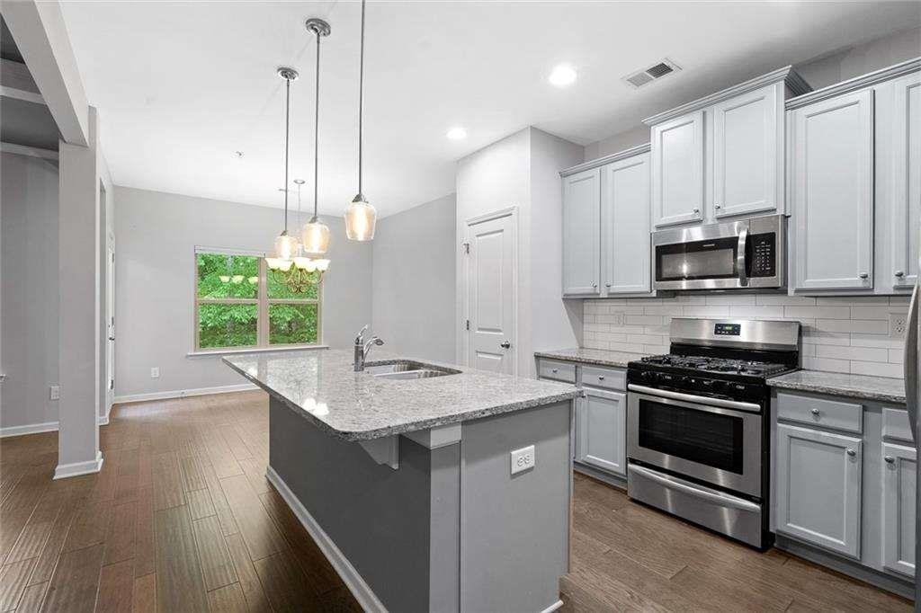 113 113 Oakview Passage - 1 #1 - Photo 2 of 18