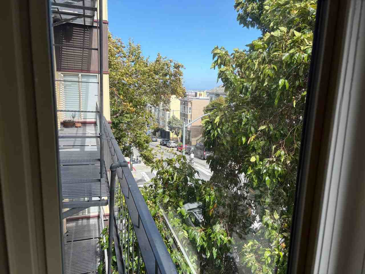 101 Broderick St - Photo 6 of 23