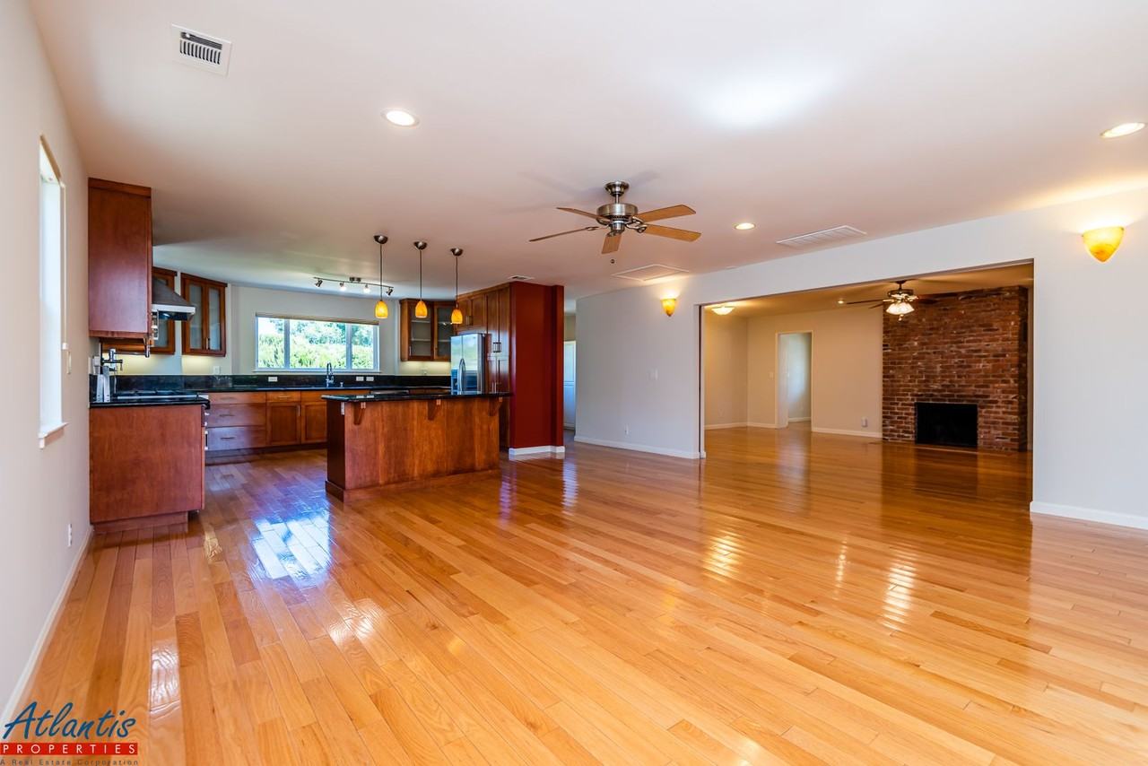 680 Arastradero Rd - Photo 7 of 20