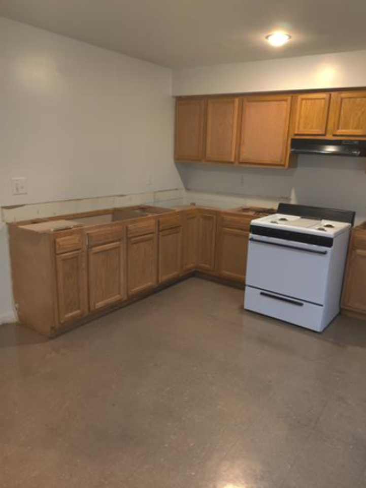 3520 N 15th St - Photo 2 of 16
