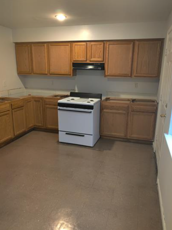 3520 N 15th St - Photo 3 of 16