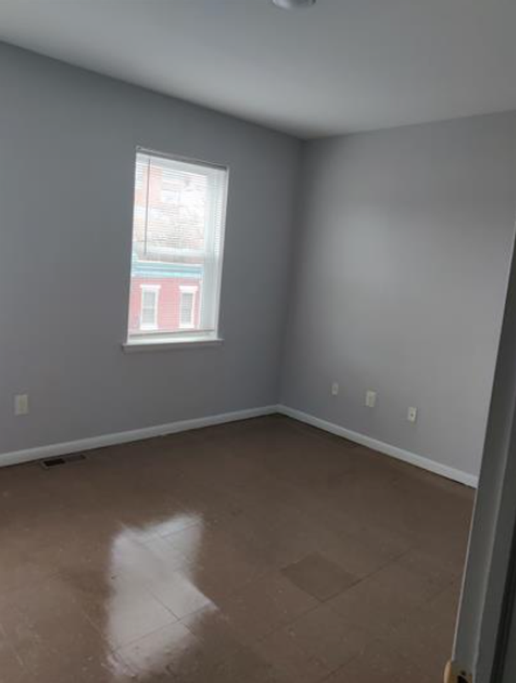 3520 N 15th St - Photo 5 of 16