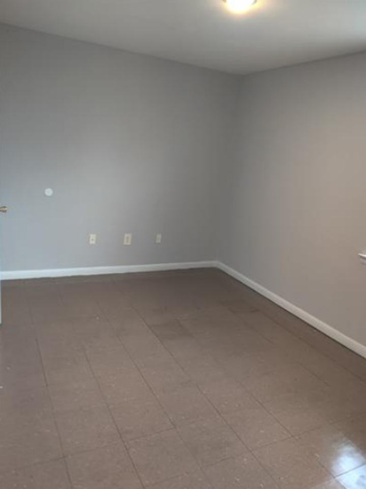 3520 N 15th St - Photo 6 of 16